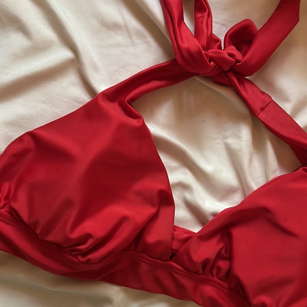 Red Bikini Top Size XL - Picture 3 of 5
